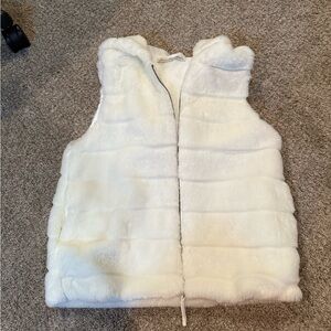 American Rag Cie White Faux Fur Vest size M